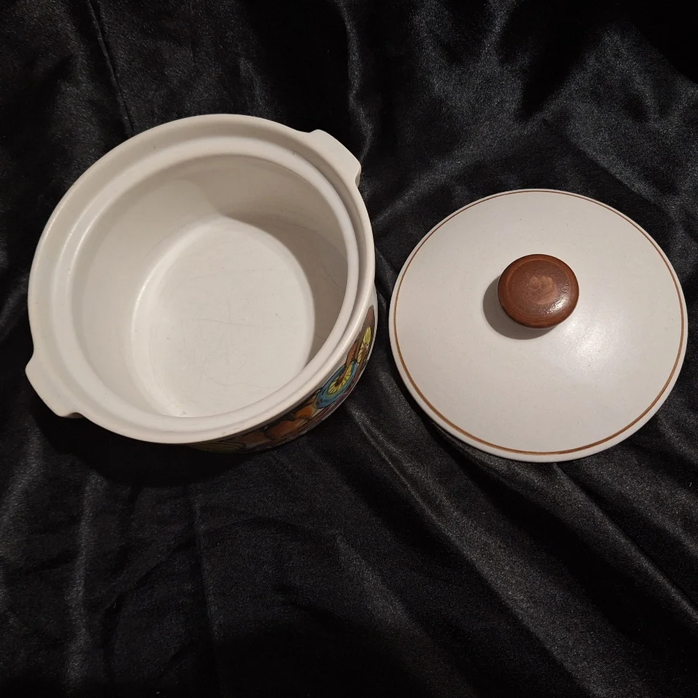 Vintage Stoneware Crock With Lid~Vegetable Design~Oven Proof~Korea~Hand Painted